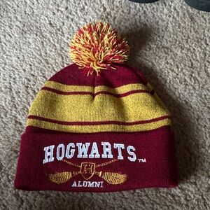 Hogwarts Alumni Beanie with Pom-Pom